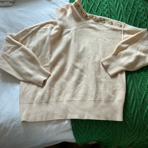 Club Monaco cashmere sweater - Picture 2 of 8